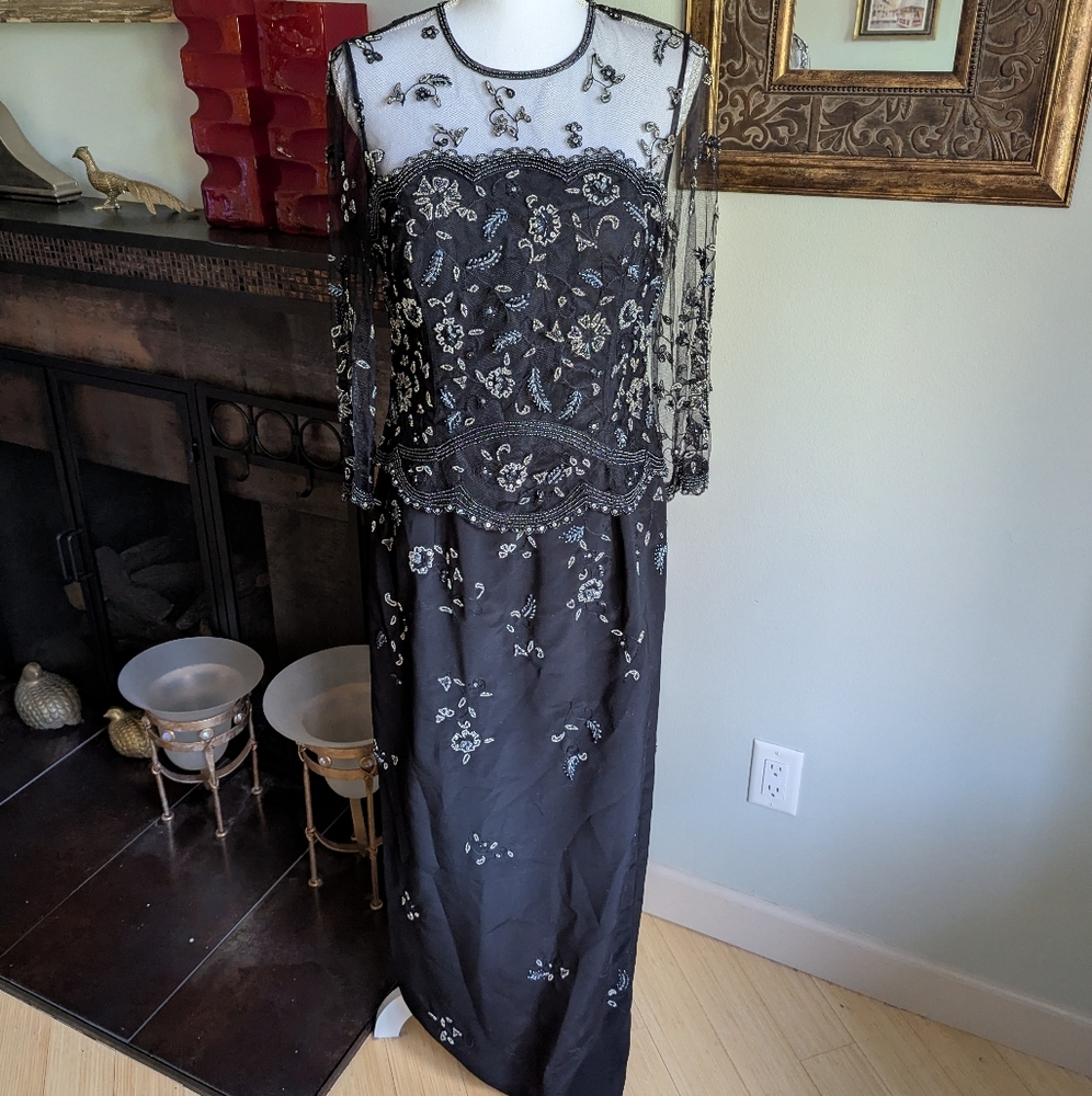 Montage by Mon Cheri Size 12 Black Sheer Sleeve Formal Dress Floral Bead Sequin